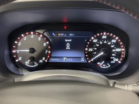 Used 2025 Nissan Frontier PRO-4X image 29