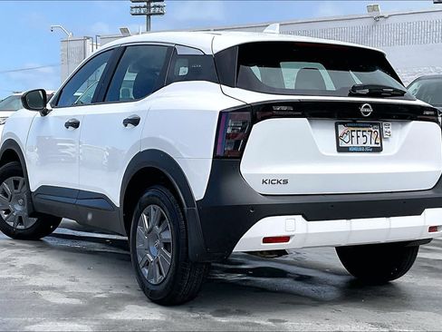 Used 2025 Nissan Kicks S FWD image 4