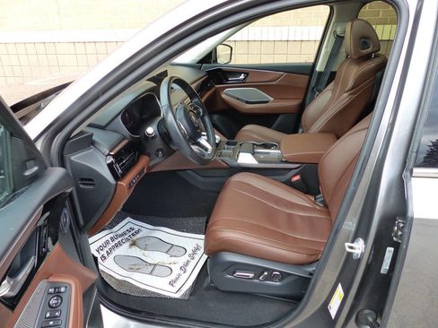 Used 2024 Acura MDX SH-AWD w/ Technology Package image 19