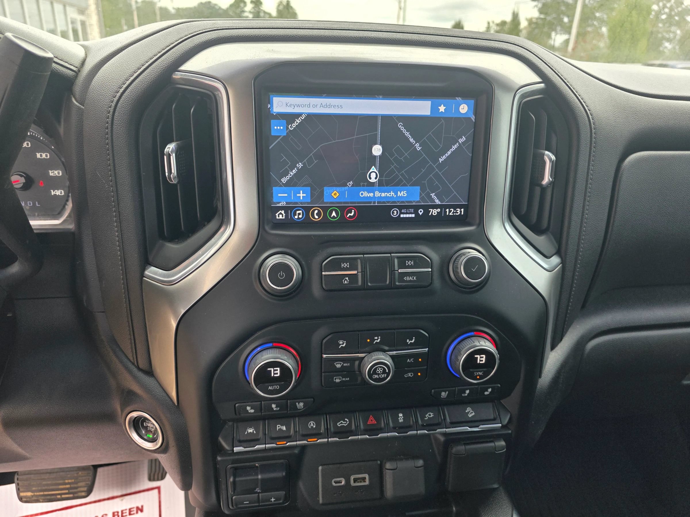 Used 2022 Chevrolet Silverado 1500 LTZ w/ LTZ Premium Package AWD/4WD image 17
