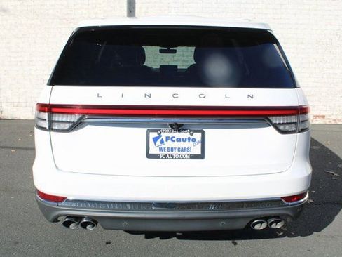 Used 2020 Lincoln Aviator Reserve w/ Equipment Group 201A image 8