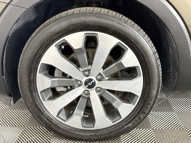 Used 2022 Kia Telluride S AWD/4WD image 34
