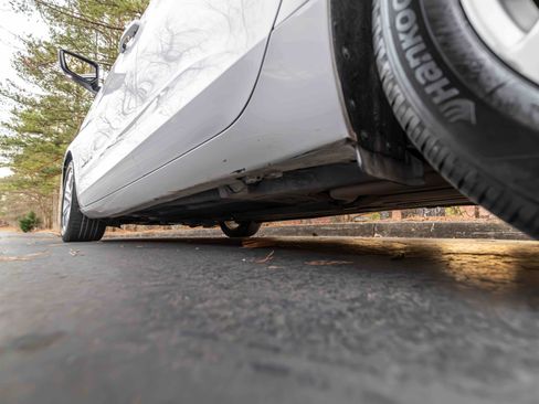 Used 2019 Chevrolet Impala LT image 17