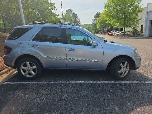 Used 2008 Mercedes-Benz ML 350 4MATIC image 4