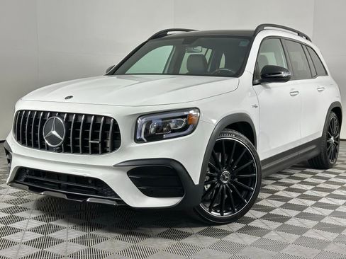 Used 2022 Mercedes-Benz GLB 35 AMG 4MATIC image 37