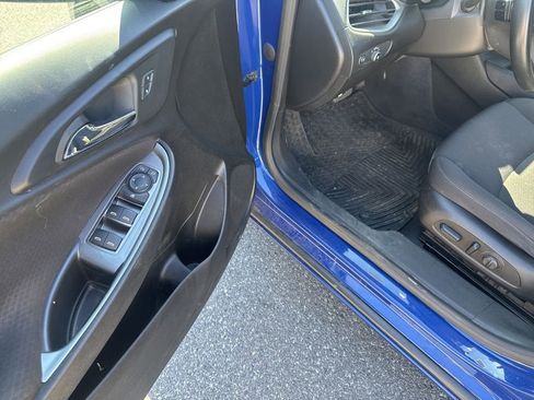 Used 2023 Chevrolet Malibu RS image 12