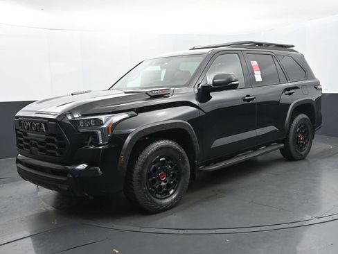 Used 2026 Toyota Sequoia TRD Pro AWD/4WD image 1