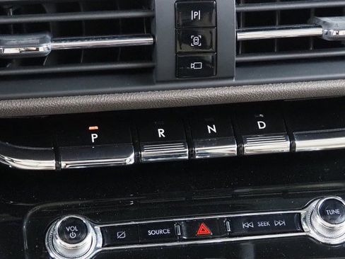 Used 2020 Lincoln Corsair Reserve w/ Equipment Group 201A image 27