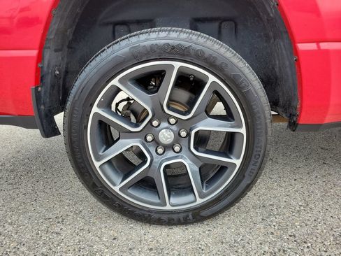 Used 2019 RAM 1500 Sport w/ Level 2 Equipment Group AWD/4WD image 5