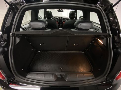 Used 2017 MINI Cooper S image 24