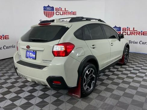 Used 2016 Subaru Crosstrek 2.0i Premium image 3