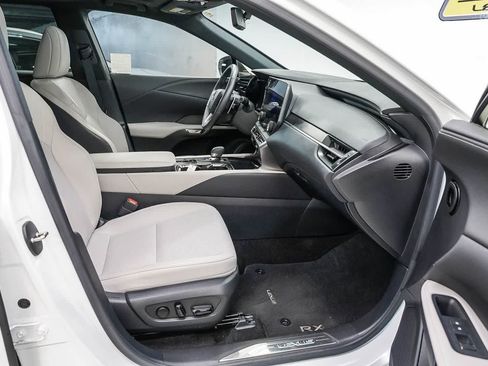 Used 2024 Lexus RX 350 Premium w/ Accessory Package (Z1) FWD image 17
