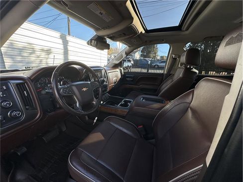 Used 2017 Chevrolet Silverado 1500 High Country image 14