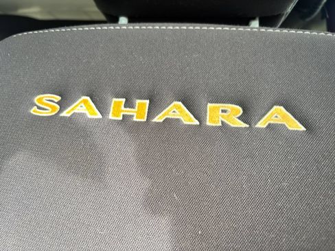 Used 2013 Jeep Wrangler Unlimited Sahara w/ Dual Top Group AWD/4WD image 28