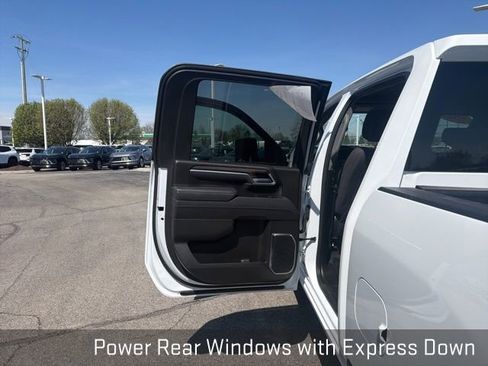 Used 2025 Chevrolet Silverado 2500 LT w/ Convenience Package image 28