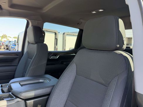 Used 2024 Chevrolet Silverado 1500 RST AWD/4WD image 10