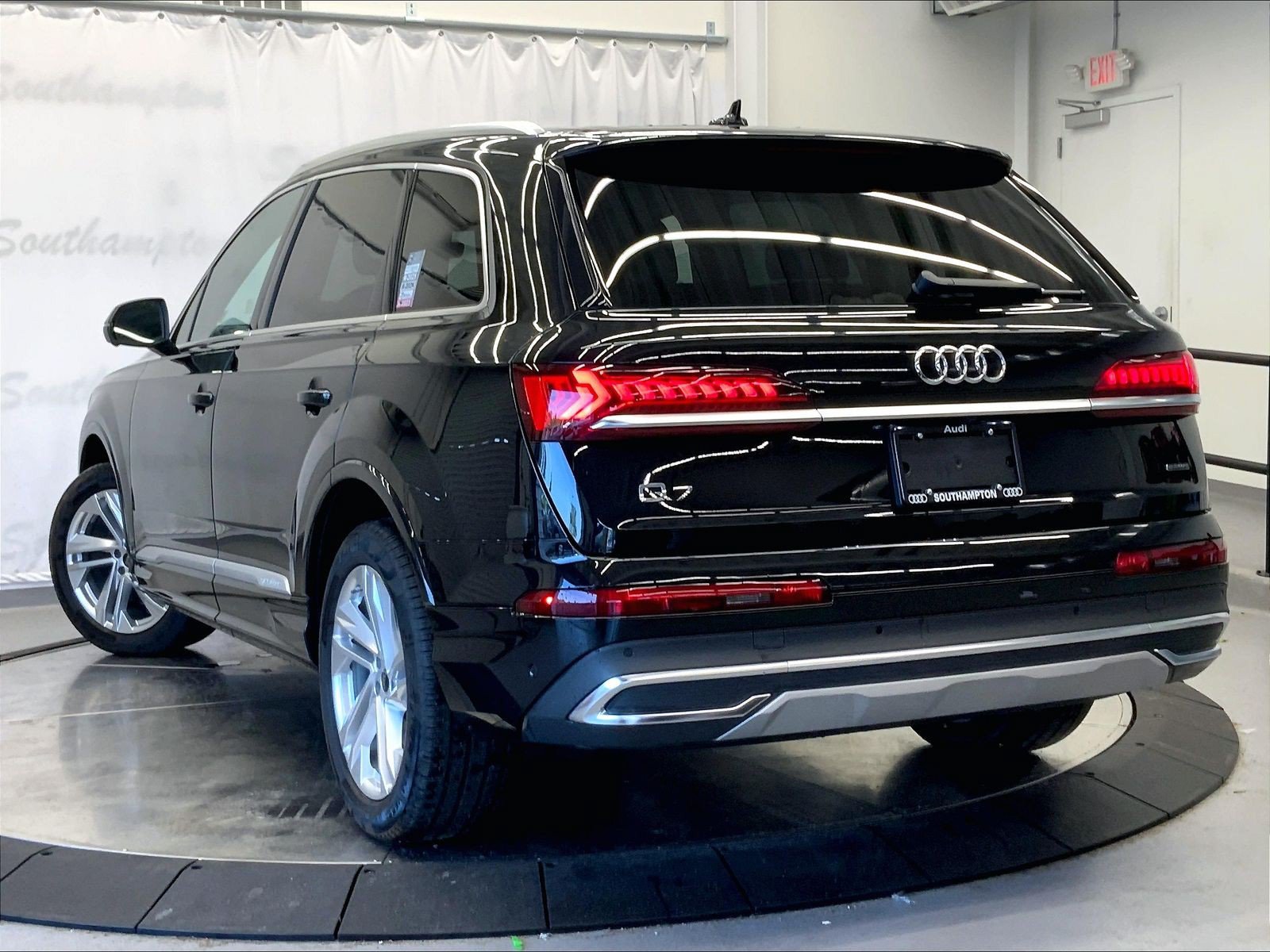 Certified 2023 Audi Q7 2.0T Premium Plus w/ Premium Plus Package AWD/4WD image 9