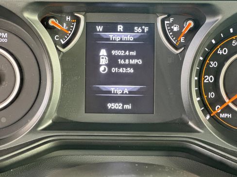 Used 2024 Jeep Gladiator Sport image 19