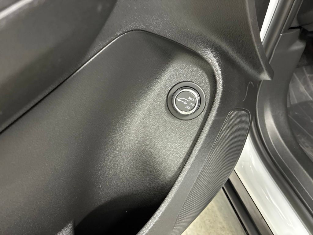 New 2026 Buick Envista Sport Touring w/ Convenience I Package FWD image 22