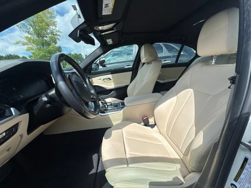 Used 2019 BMW 330i Sedan w/ Convenience Package RWD image 7