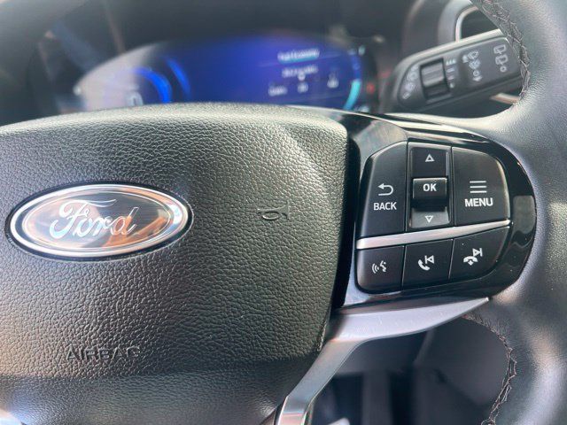 Used 2023 Ford Explorer Platinum w/ Technology Package AWD/4WD image 28