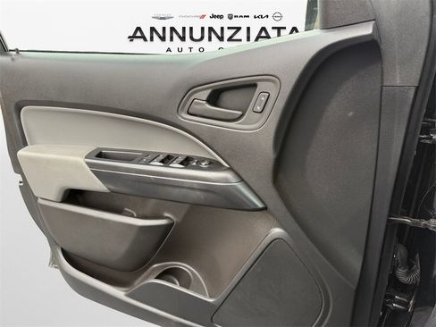 Used 2022 Chevrolet Colorado W/T w/ Custom Special Edition image 28