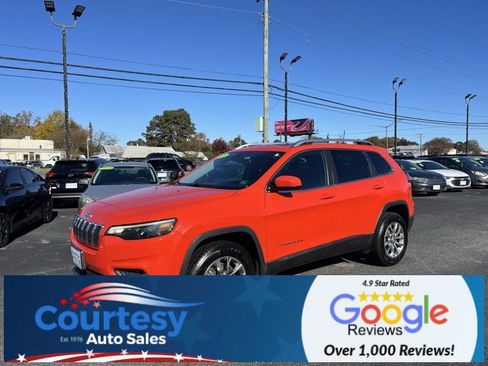 Used 2021 Jeep Cherokee Latitude Plus w/ Sun & Sound Group image 4