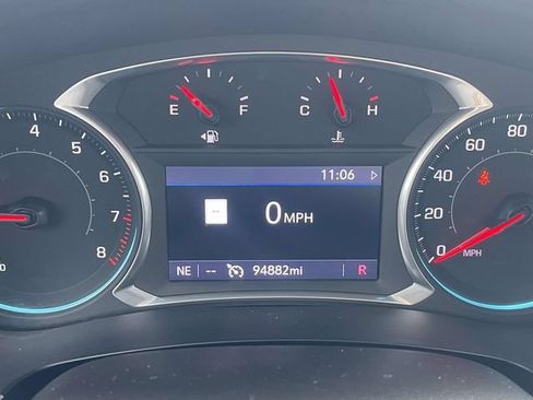 Used 2020 Chevrolet Traverse Premier AWD/4WD image 26