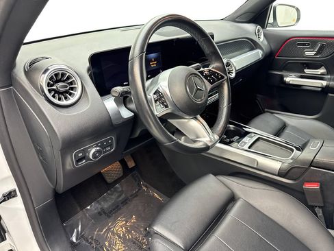 Used 2024 Mercedes-Benz GLB 250 image 47