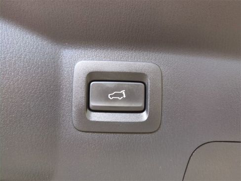 Used 2021 MAZDA CX-9 Signature image 15