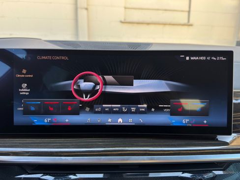 Used 2026 BMW X5 xDrive50e w/ M Sport Package AWD/4WD image 32