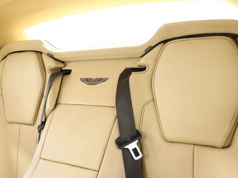Used 2016 Aston Martin Vanquish Volante RWD image 43