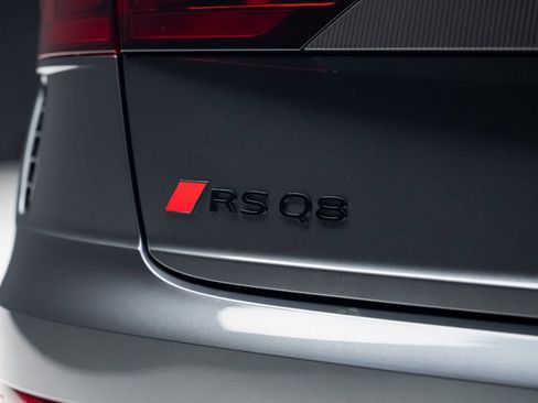 Used 2026 Audi RS Q8 performance image 31