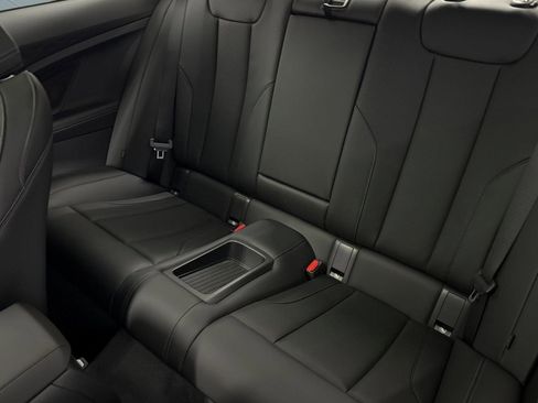 Used 2025 BMW 230i Coupe w/ Convenience Package image 20