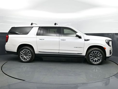 Used 2024 GMC Yukon XL Denali Ultimate image 26