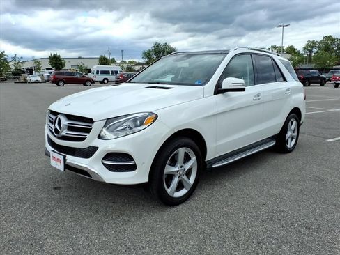 Used 2017 Mercedes-Benz GLE 350 4MATIC image 9