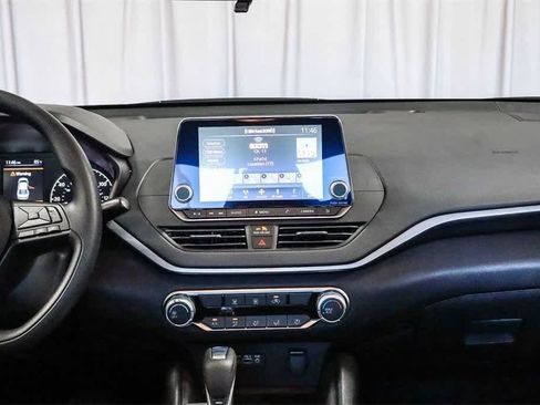 New 2025 Nissan Altima 2.5 S image 10