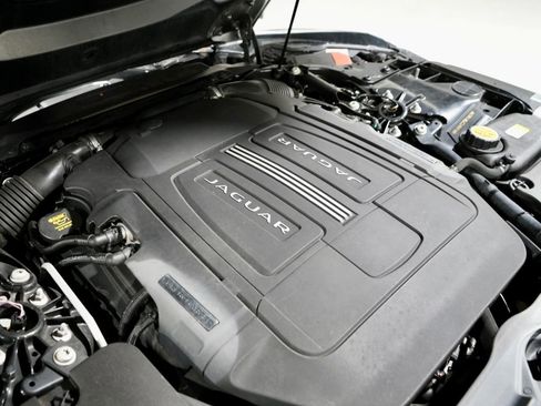 Used 2015 Jaguar F-TYPE S image 12