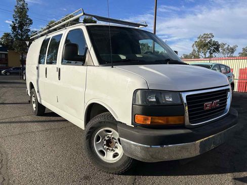 Used 2015 GMC Savana 2500 image 4