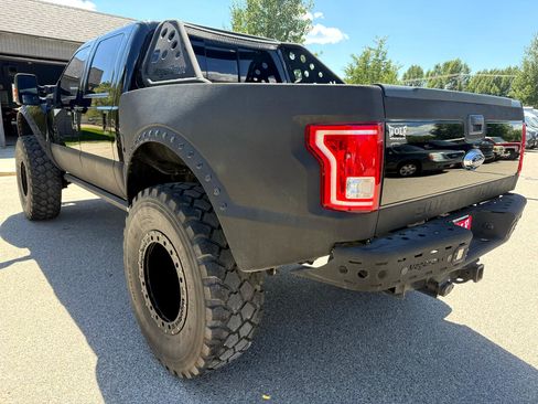 Used 2016 Ford F250 Lariat w/ Chrome Package image 3