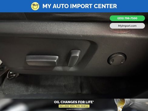 Used 2020 Toyota Tundra SR5 image 12