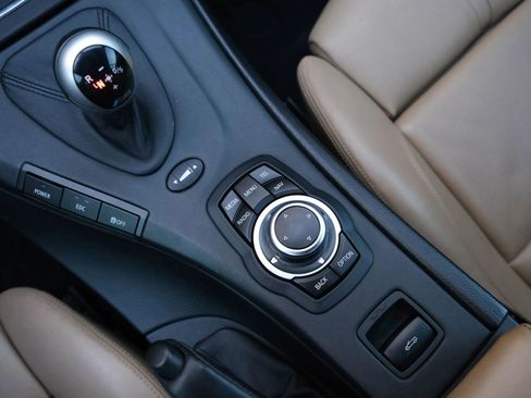 Used 2013 BMW M3 Convertible RWD image 33
