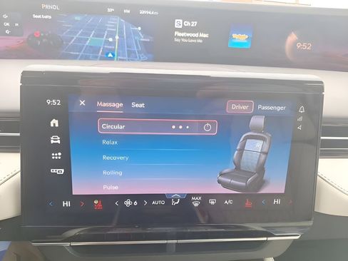 Used 2025 Lincoln Nautilus Black Label w/ Jet Appearance Package image 37