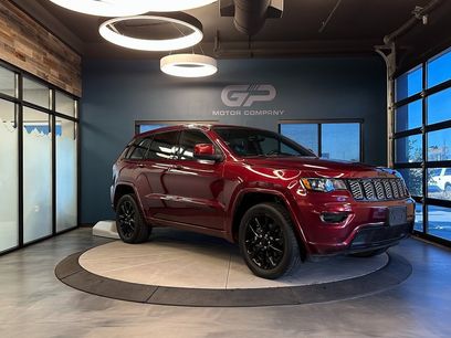 Used 2018 Jeep Grand Cherokee Altitude
