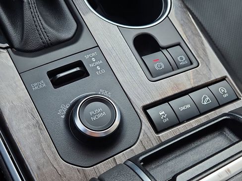 Used 2021 Toyota Highlander Platinum image 18