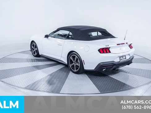 Used 2025 Ford Mustang Premium RWD image 7
