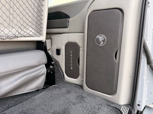 Used 2023 Chevrolet Express 2500 Extended RWD image 42