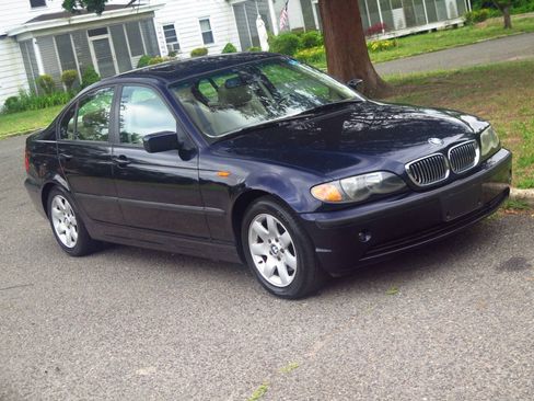 Used 2005 BMW 325i Sedan RWD image 28