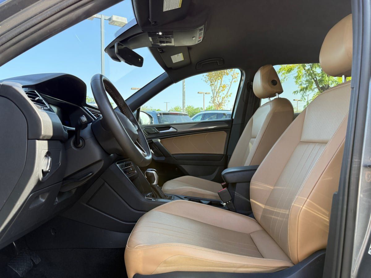 Used 2022 Volkswagen Tiguan SE FWD image 14