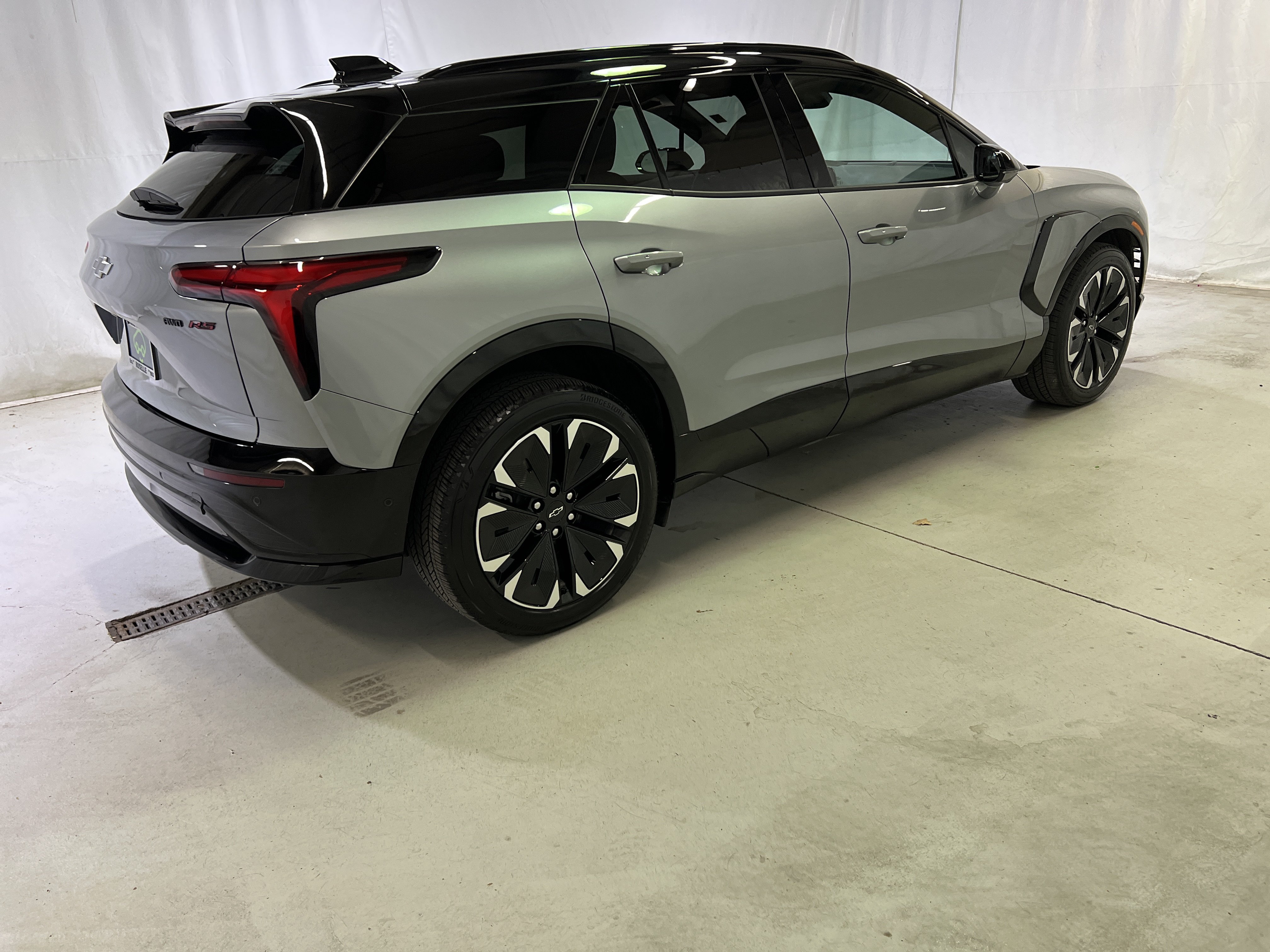 Used 2026 Chevrolet Blazer EV RS w/ Super Cruise Package AWD/4WD image 12